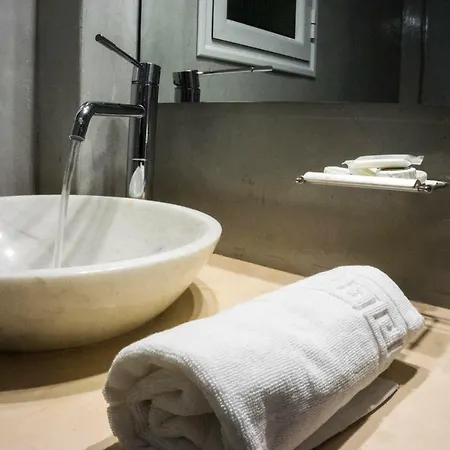 Luxurious And Modern City Center Apartamento *
