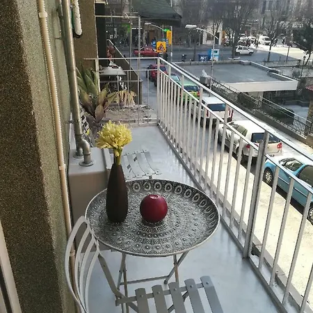 Luxurious And Modern City Center Apartamento *